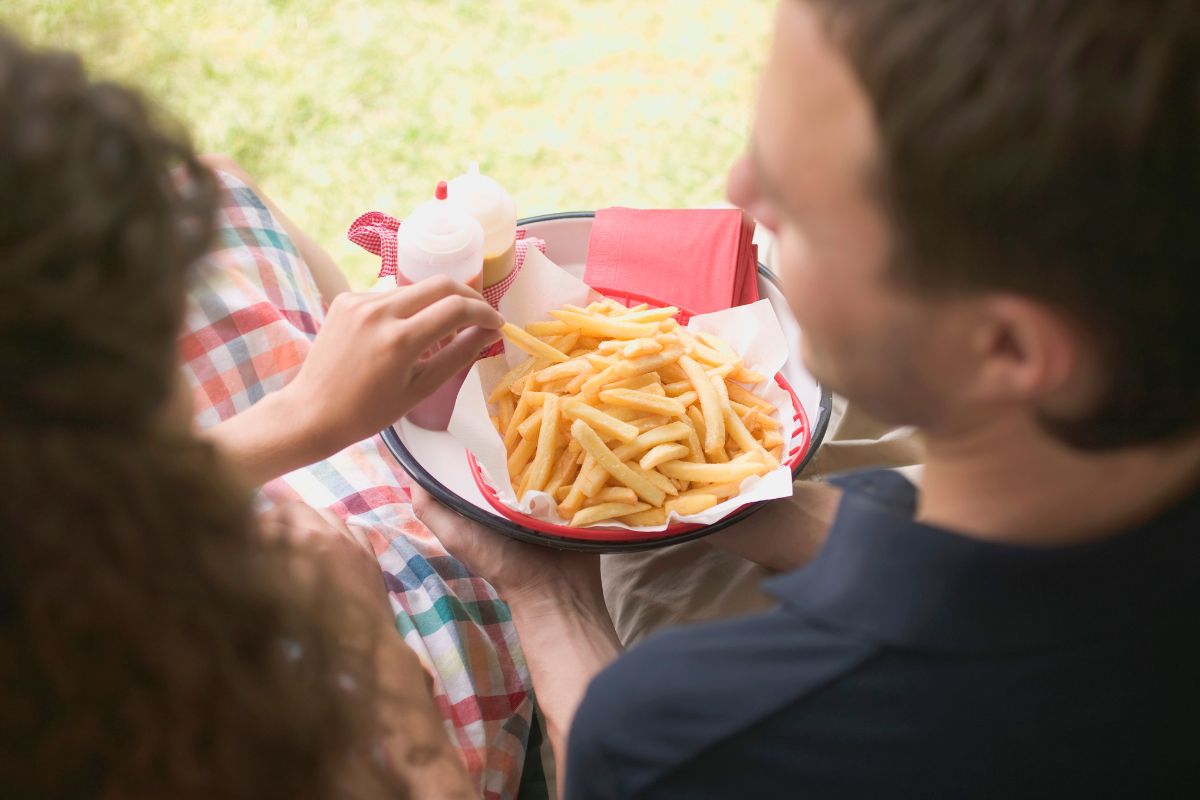 food, french fries, stealing fries, stealing food, sharing food, recipes, nutrition, psychology, taste, human brain, brain and behavior, eating, community