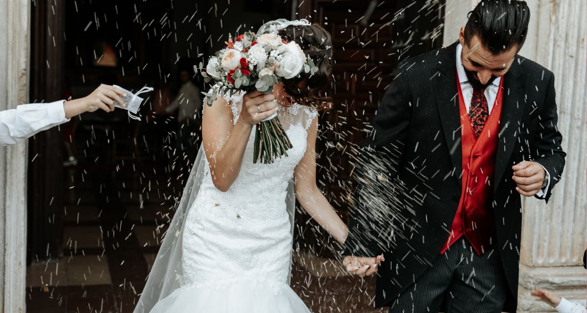 throw, rice, weddings, birds, traditions