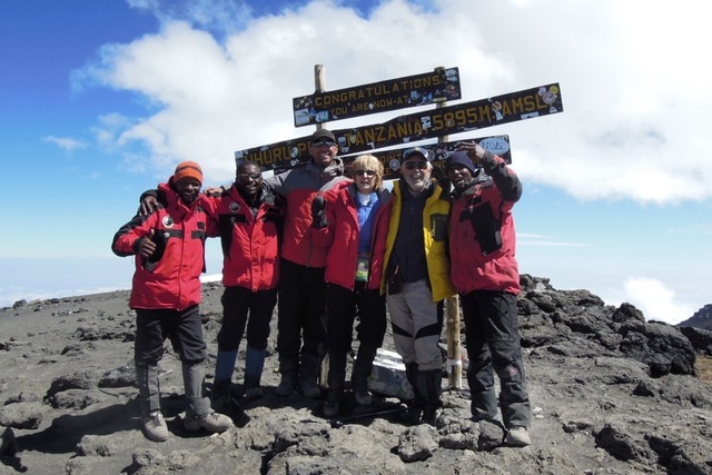 Dr. Art Ulene and his wife, Priscilla, at Uhuru Peak during a previous Mt. Kilimanjaro climb.