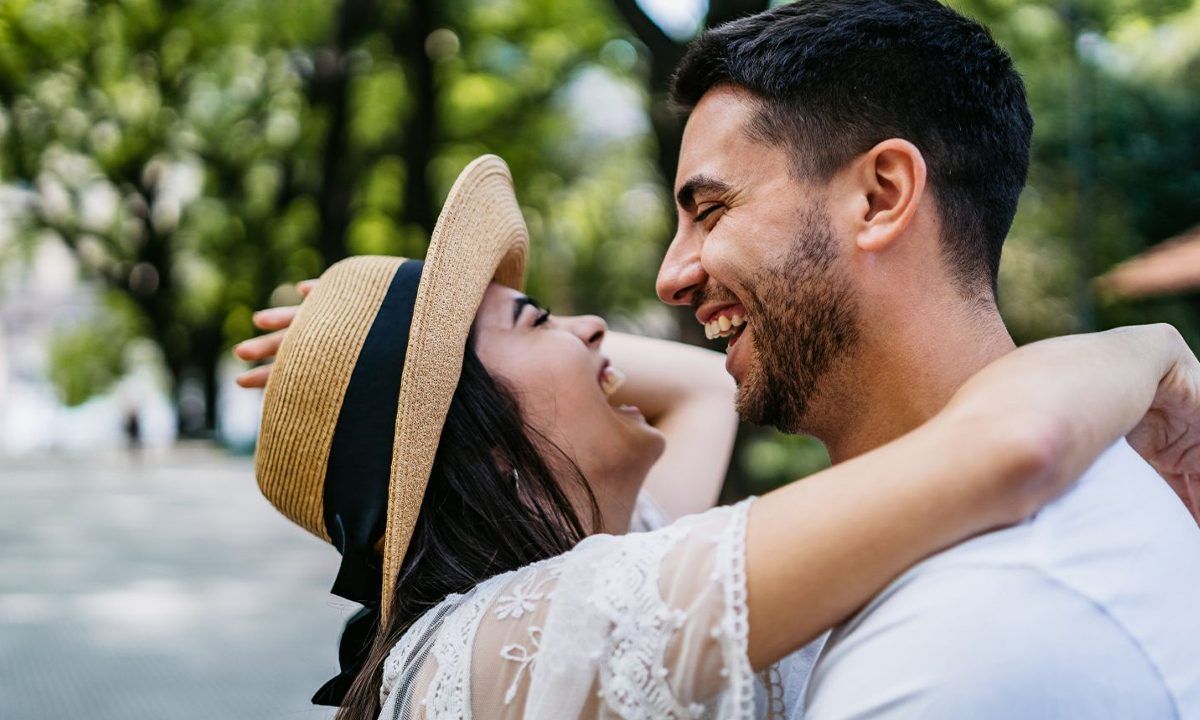 humor styles, relationships, couples, connection