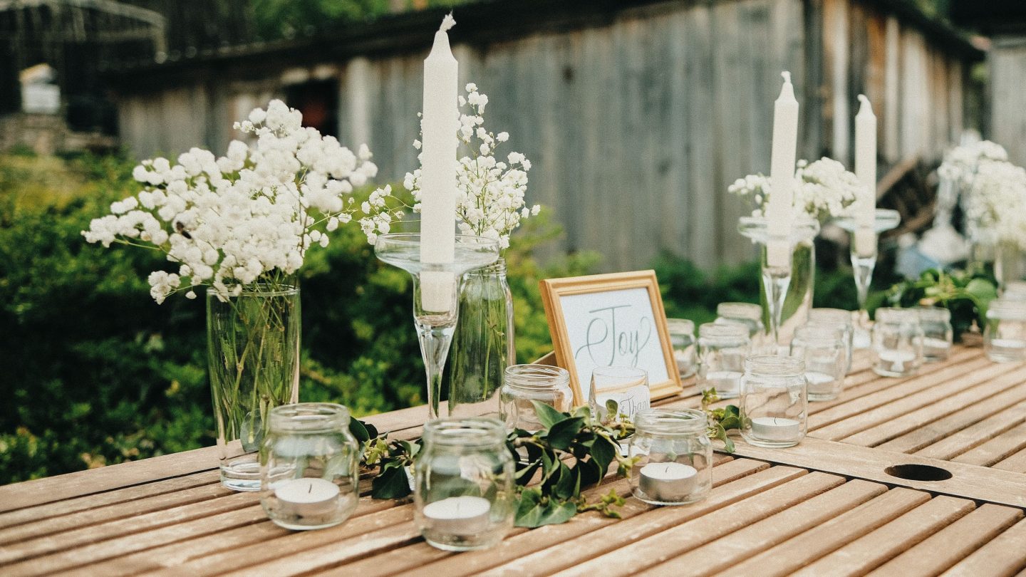 weddings, fathers, family, TikTok, backyard wedding