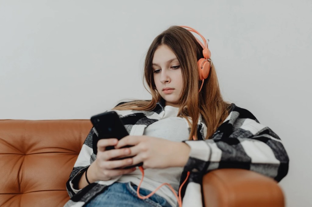 girls, girlhood, american girls, women, teens, gen alpha, gen z, generations, mental health, girl scouts, surveys, research, data, psychology