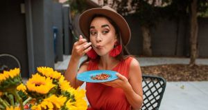 woman, beans, eating beans