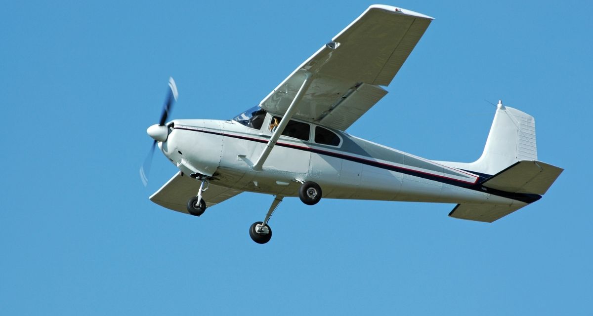 emergency landing, Florida plane, young pilot, flight instructor, plane lands on highway