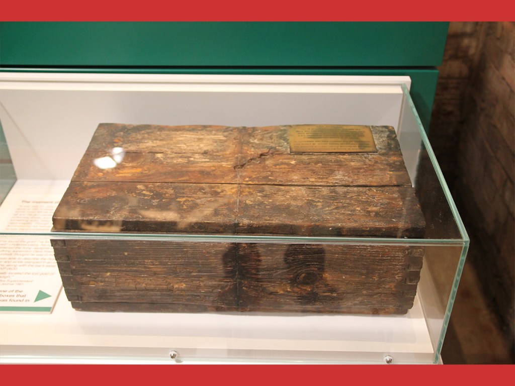 gold ingots, treasure, Edinburgh