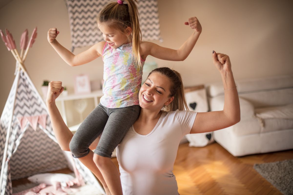 single moms, single mothers, mothers, motherhood, moms, parenting, parents, family, kids, humor, women, funny, viral