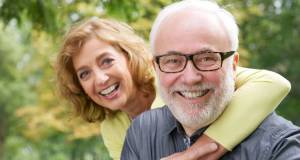 happy couple, married people, middle-aged people, happiness study, happiness research