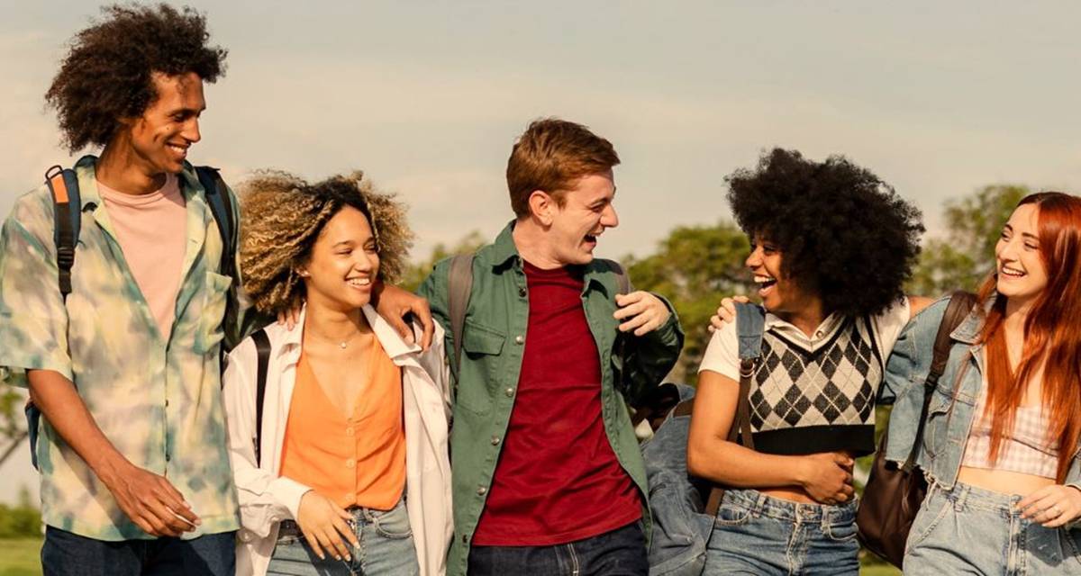 teens walking, steps, exercise, teen mental health, high school