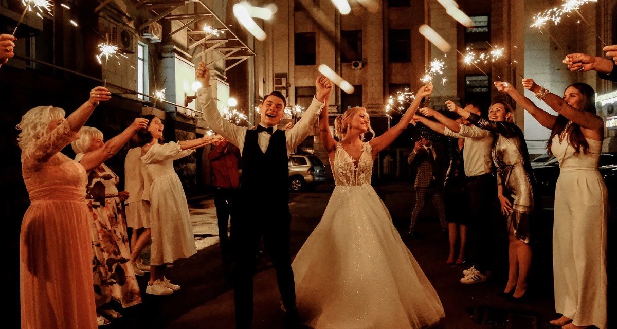 wedding, wedding crasher, getting married